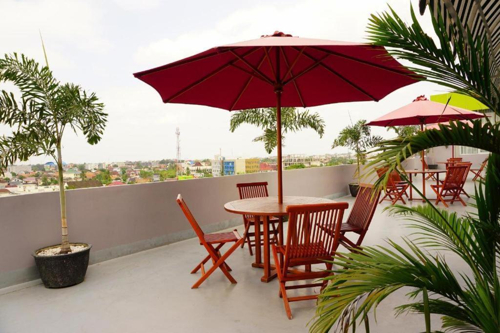 Airish Hotel Palembang Dış mekan fotoğraf