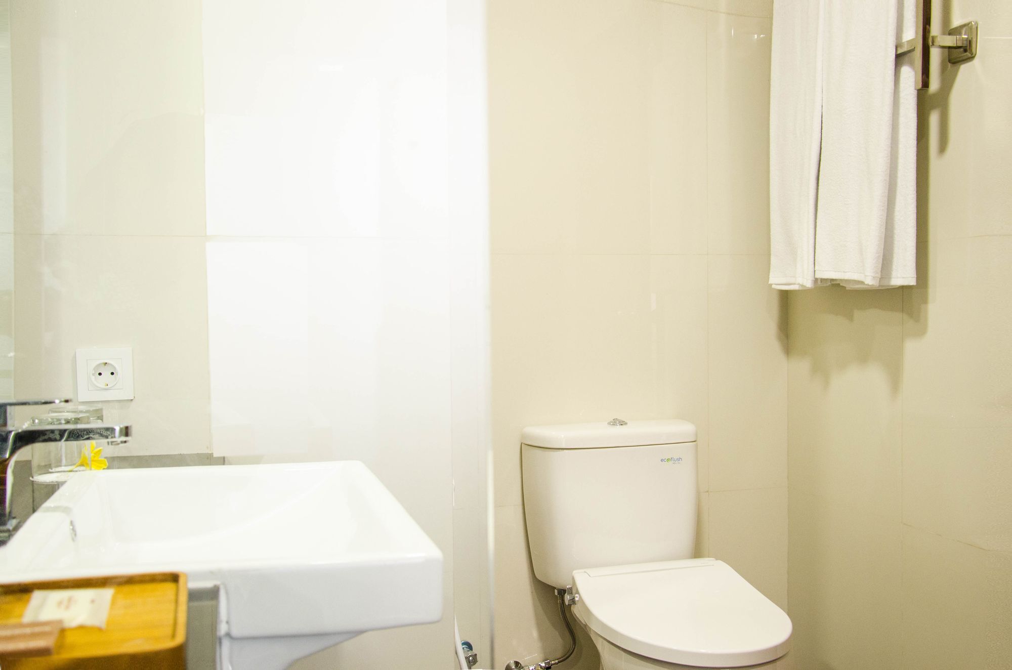 Airish Hotel Palembang Dış mekan fotoğraf