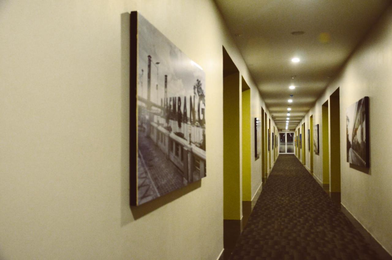 Airish Hotel Palembang Dış mekan fotoğraf