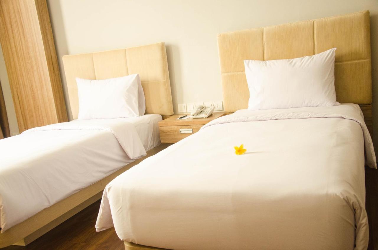 Airish Hotel Palembang Dış mekan fotoğraf