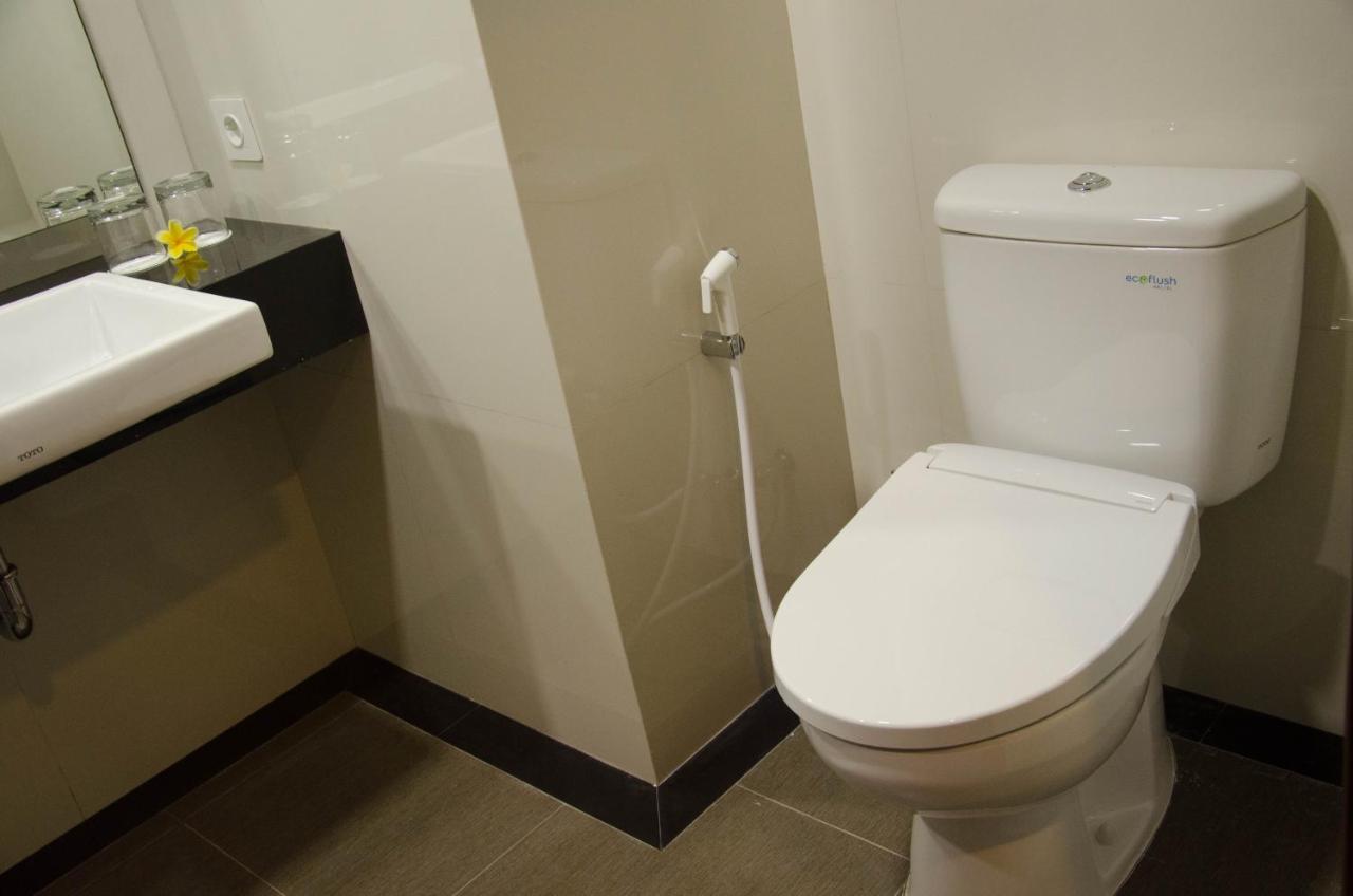 Airish Hotel Palembang Dış mekan fotoğraf