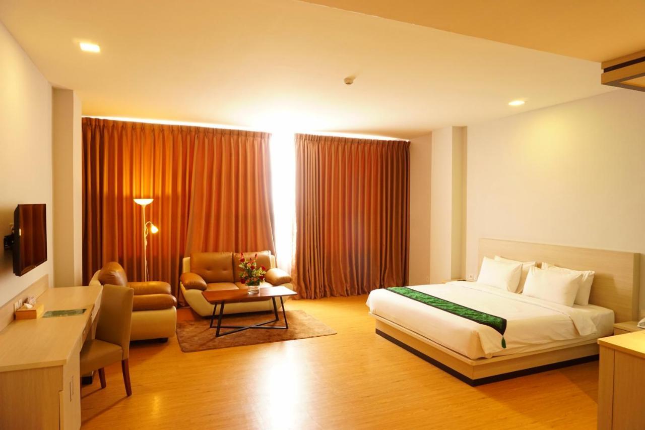 Airish Hotel Palembang Dış mekan fotoğraf