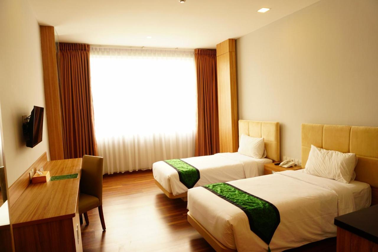Airish Hotel Palembang Dış mekan fotoğraf